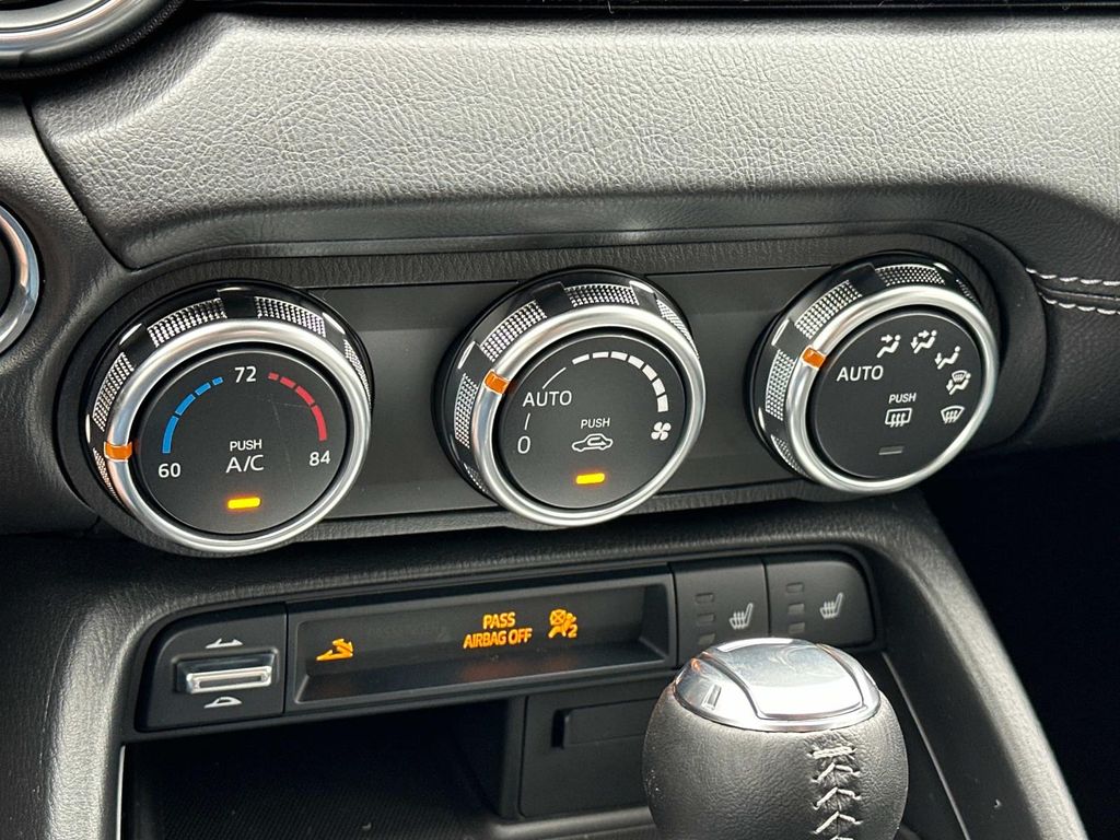 2025 Mazda MX-5 Miata Miata RF Grand Touring photo 3