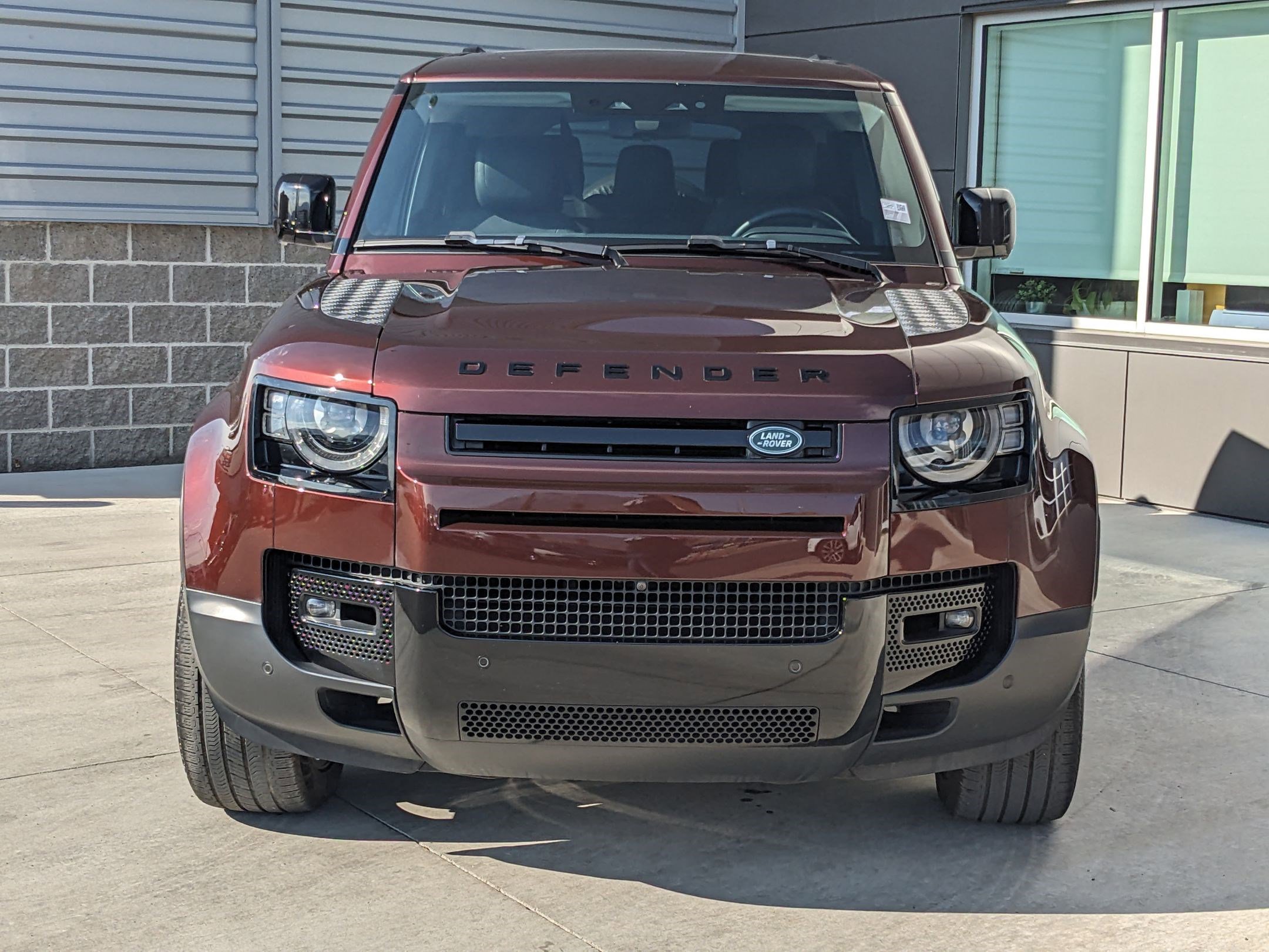 2023 Land Rover Defender 130 First Edition photo 2