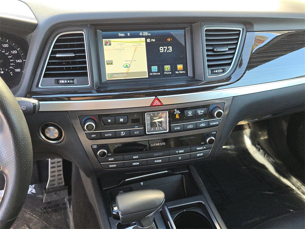 2020 Genesis G80 3.8 photo 23