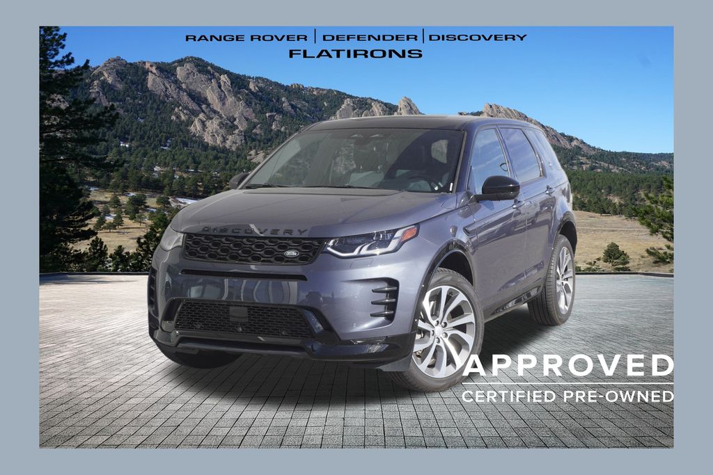 2025 Land Rover Discovery Sport Dynamic SE's photo