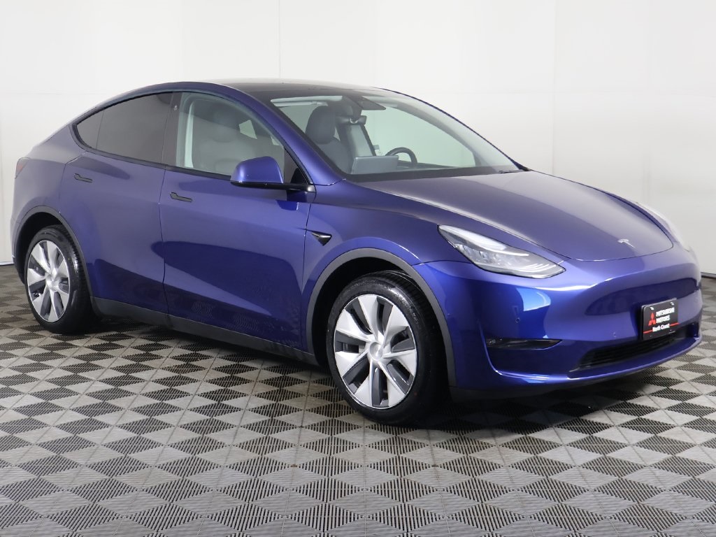 2022 Tesla Model Y Long Range photo 2