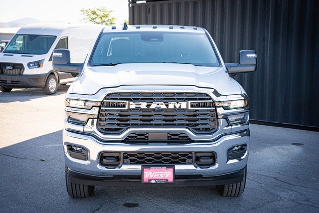 2025 Ram 2500 Big Horn photo 2