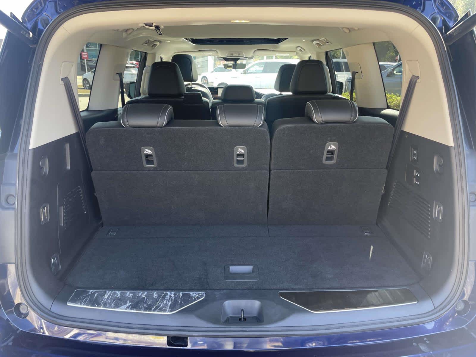 2025 Infiniti QX80 Luxe photo 13