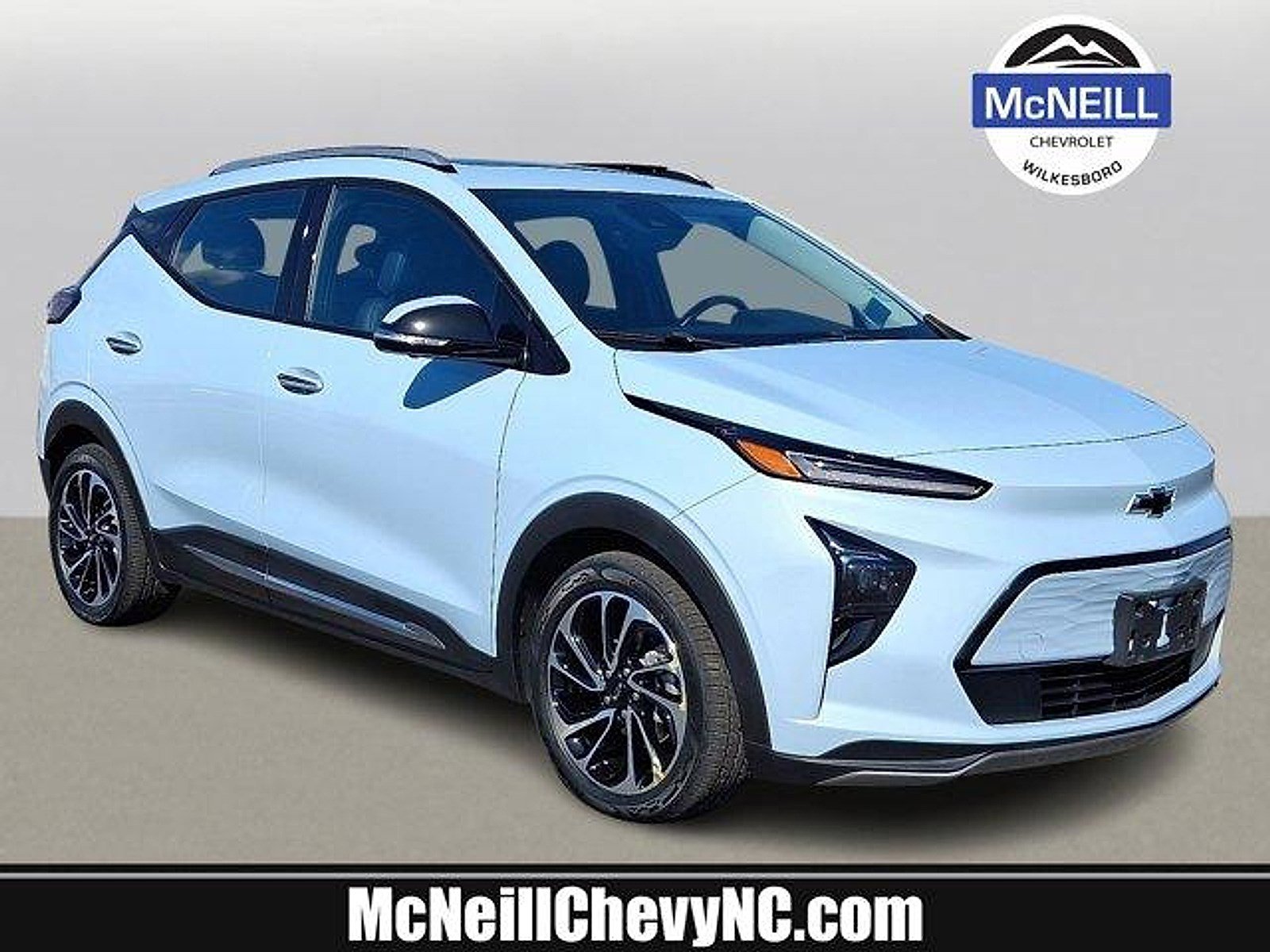 2022 Chevrolet Bolt EUV Premier's photo