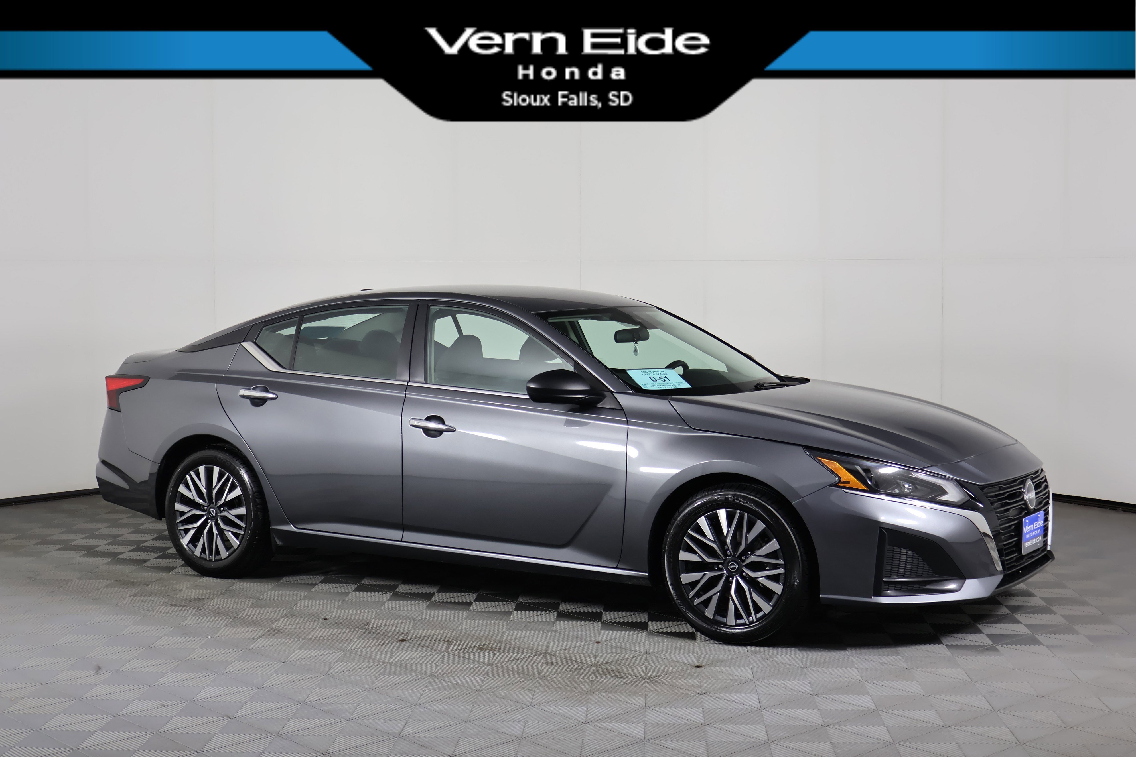 2024 Nissan Altima SV's photo