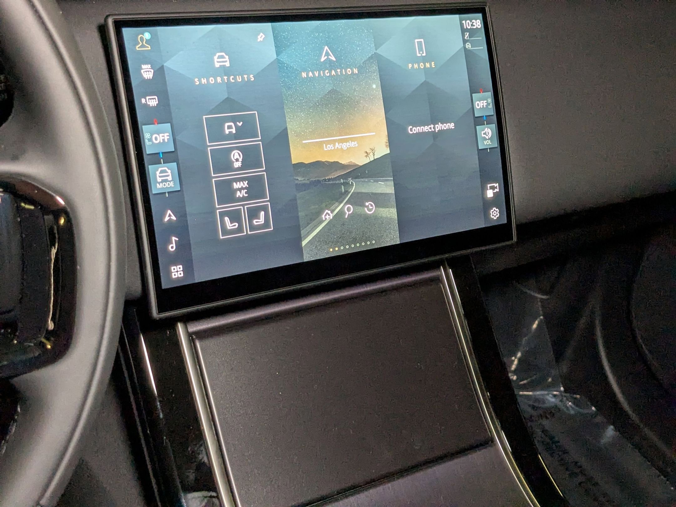 2026 Land Rover Range Rover Velar SE photo 12