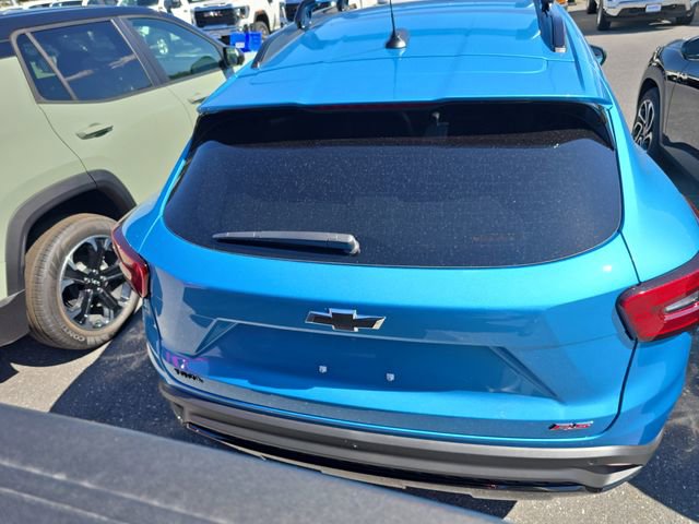 2025 Chevrolet Trax photo 3