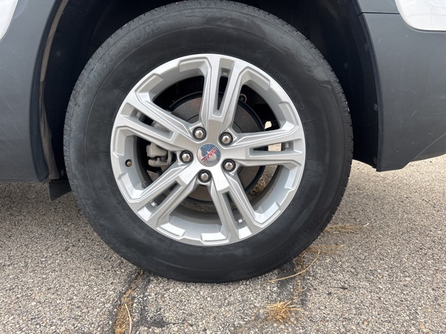 2024 Gmc Terrain SLE photo 11