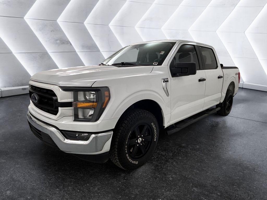 2023 Ford F-150 XLT photo 3