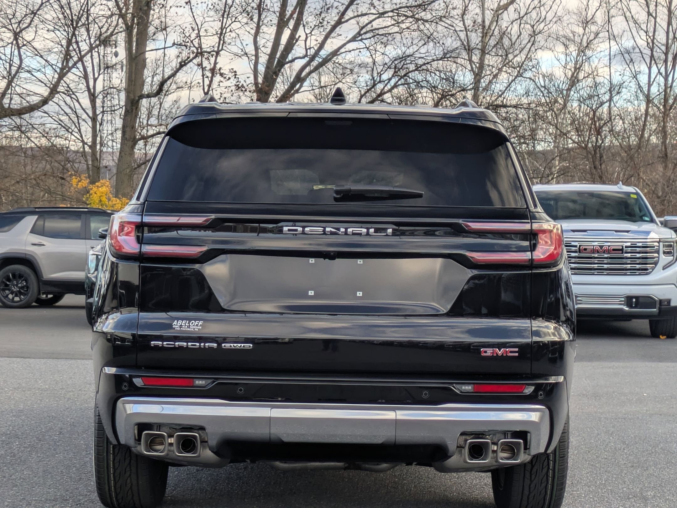 2026 Gmc Acadia Denali photo 4