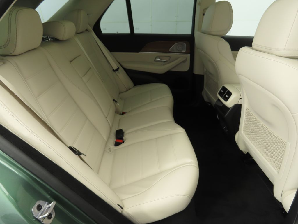 2026 Mercedes Benz GLE 450e 4MATIC photo 22
