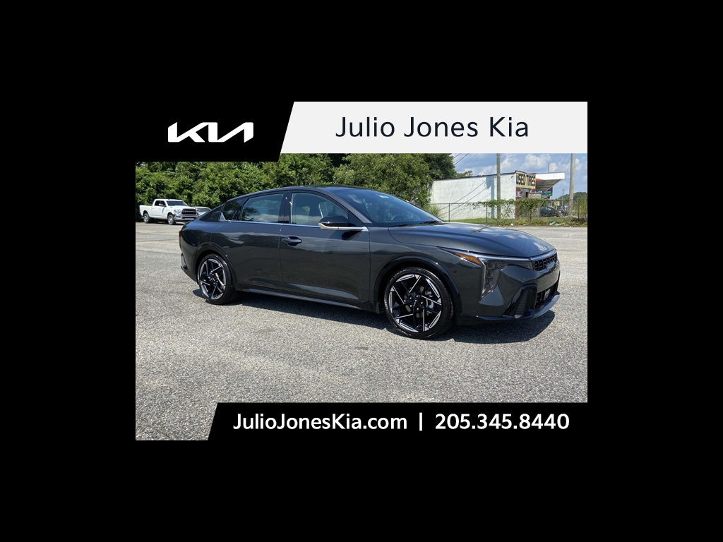 2025 Kia K4 GT-Line's photo