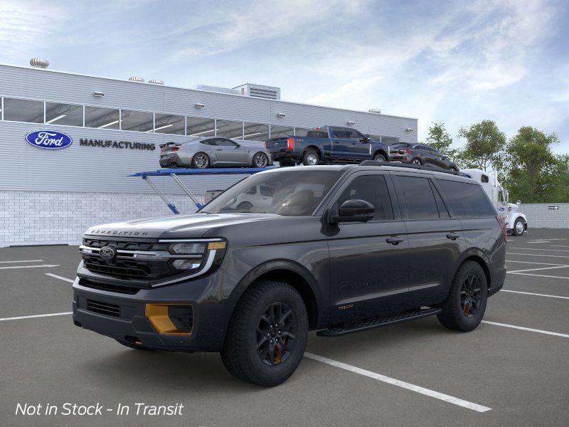 2025 Ford Expedition Tremor's photo