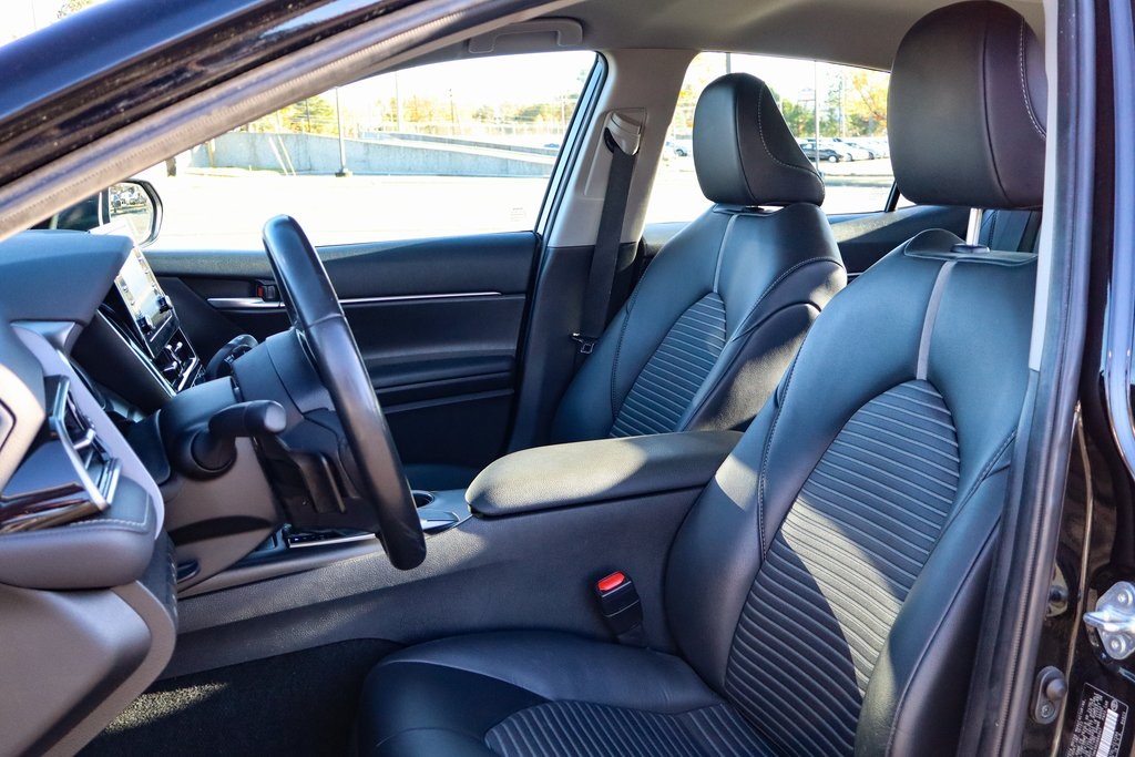 2024 Toyota Camry SE photo 3