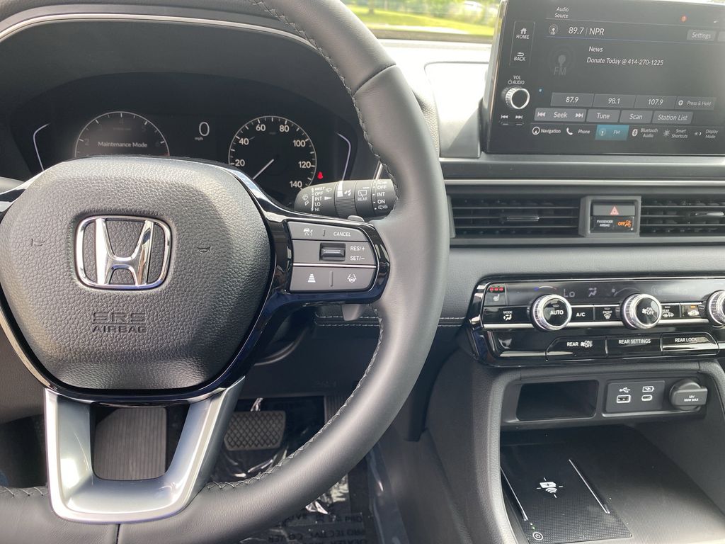 2025 Honda Pilot Touring photo 7
