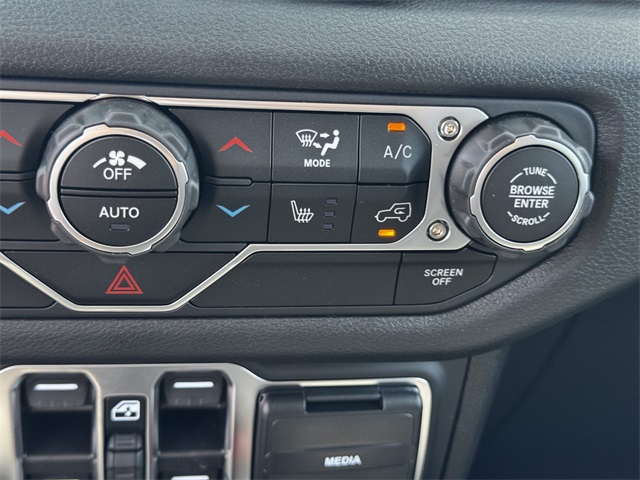 2025 Jeep Wrangler Sport S photo 24