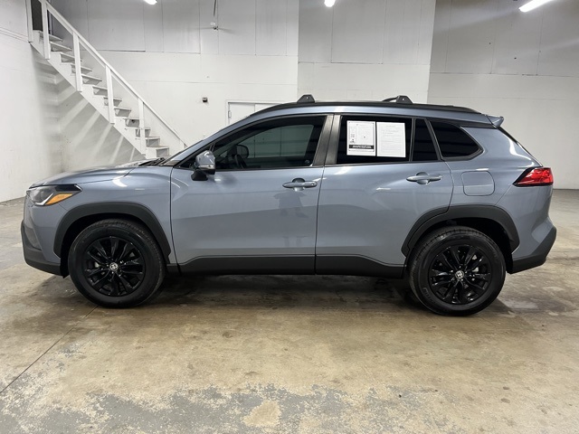 2023 Toyota Corolla Cross LE photo 4