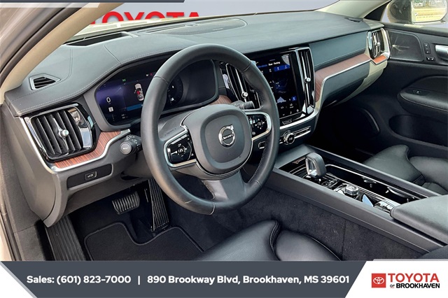 2024 Volvo S60 Ultimate photo 11
