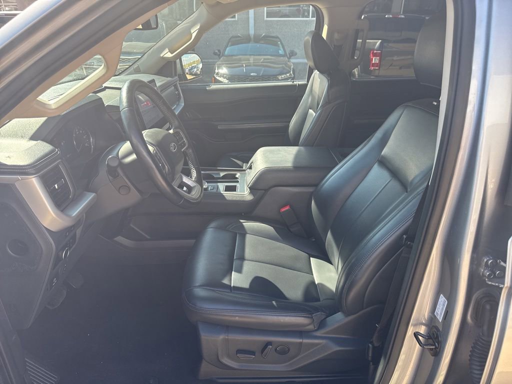 2024 Ford Expedition XLT photo 13