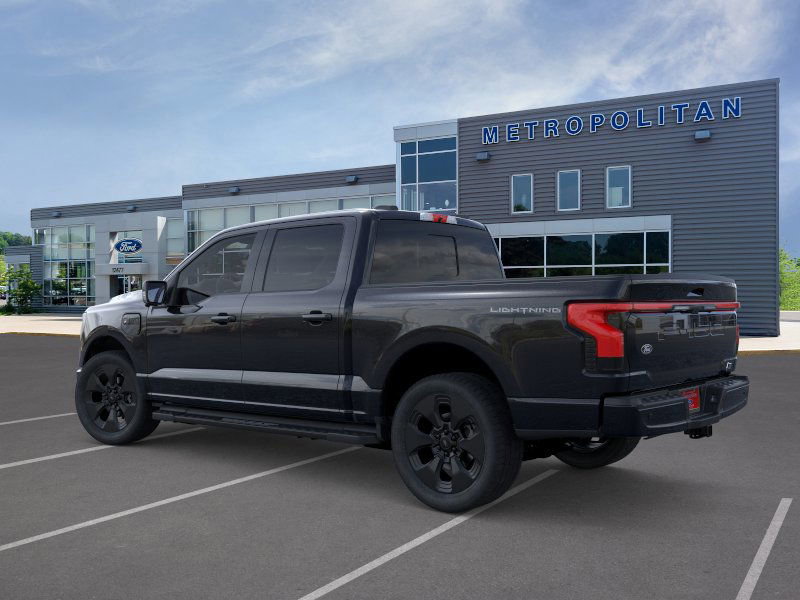 2025 Ford F-150 Lightning Platinum photo 4