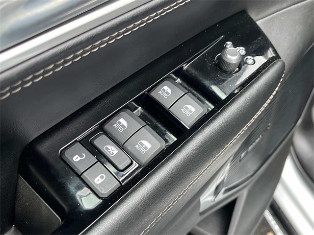 2023 Jeep Wagoneer Series III photo 24