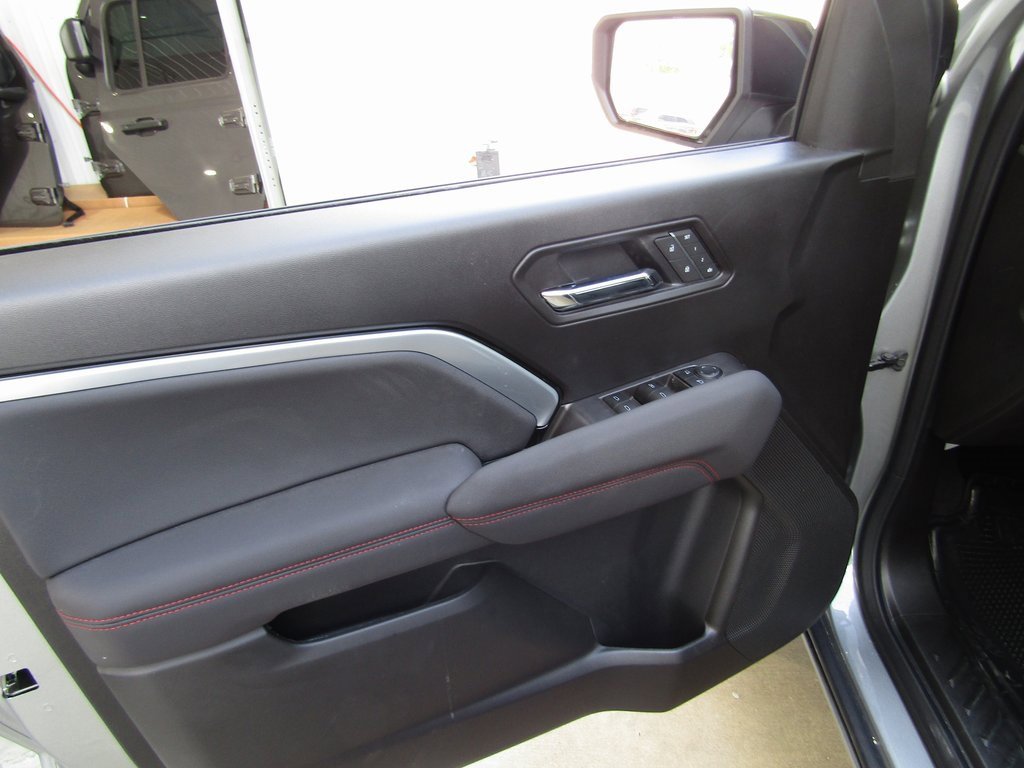 2025 Chevrolet Colorado Z71 photo 20
