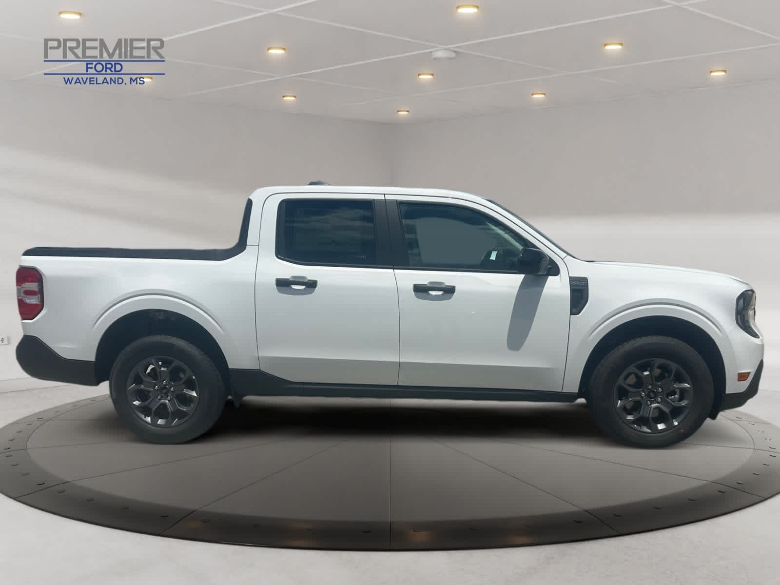 2025 Ford Maverick XLT photo 6
