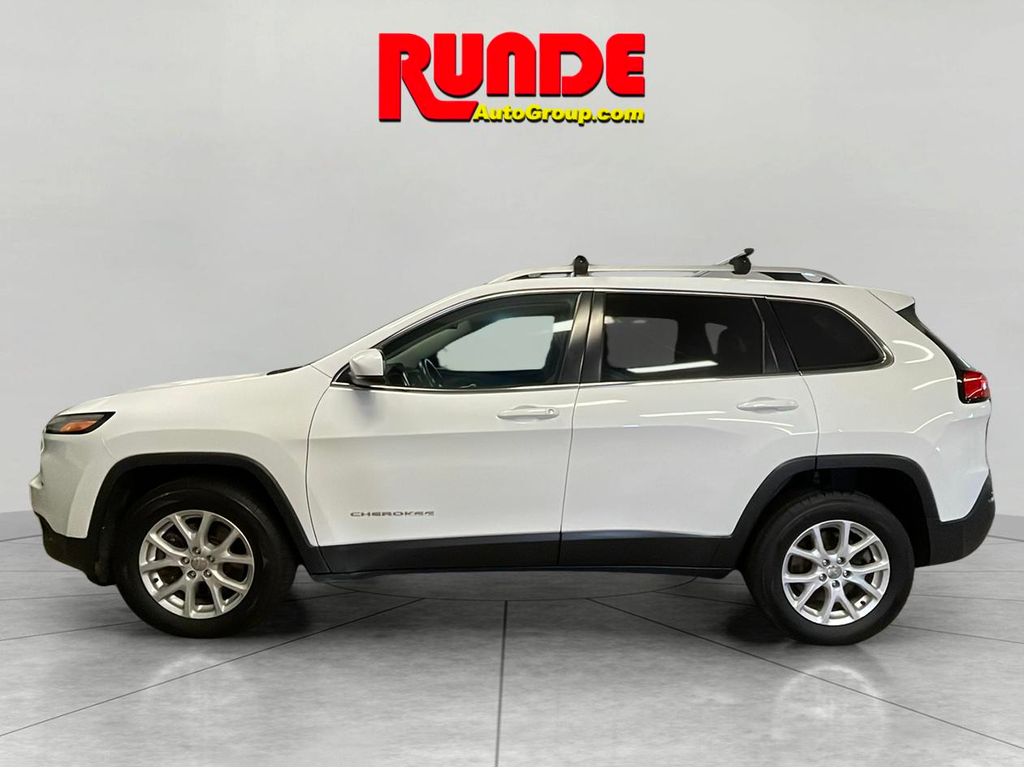 Used 2016 Jeep Cherokee Latitude with VIN 1C4PJMCS0GW246022 for sale in Manchester, IA