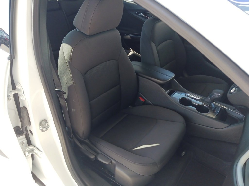 2024 Chevrolet Malibu 1LT photo 25