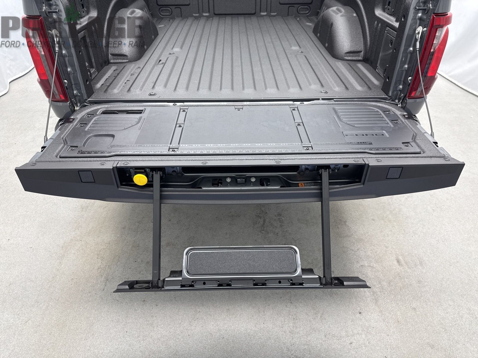 2025 Ford F-150 XLT photo 43