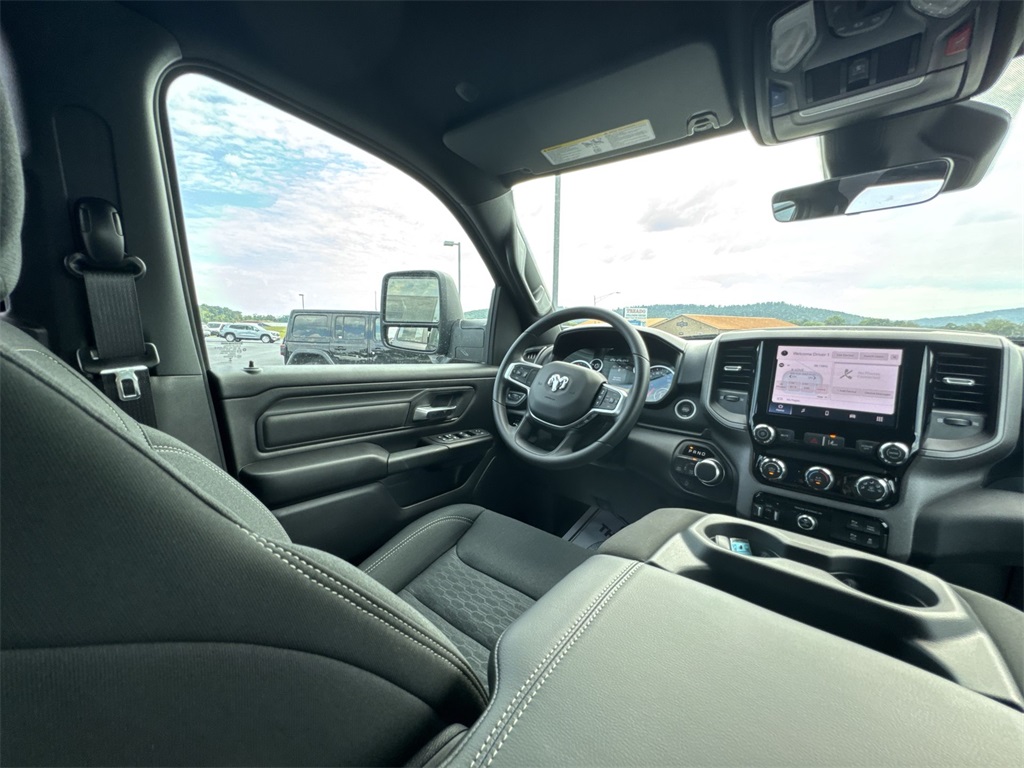 2025 Ram 1500 Tradesman photo 15