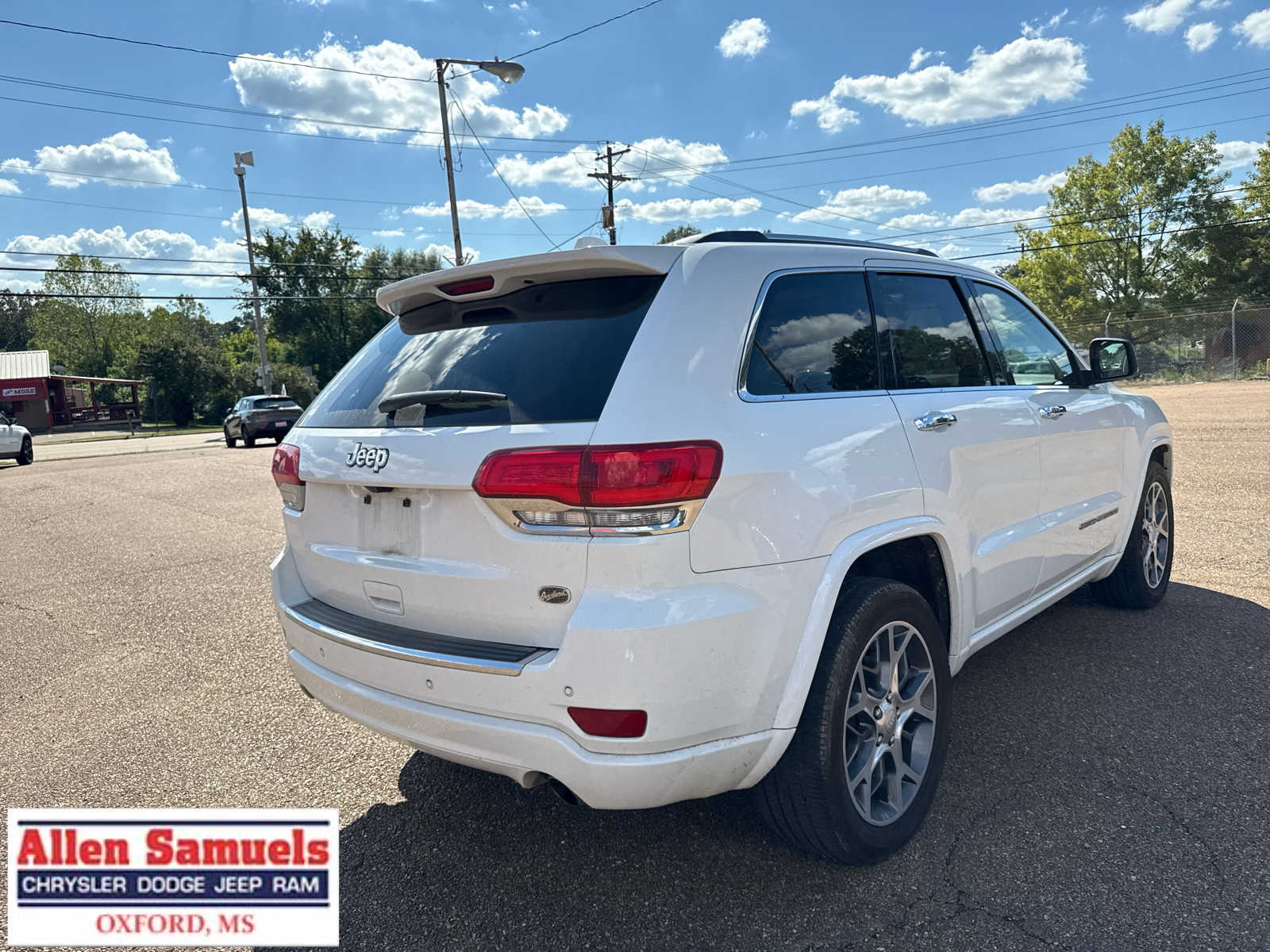 2021 Jeep Grand Cherokee Overland photo 2