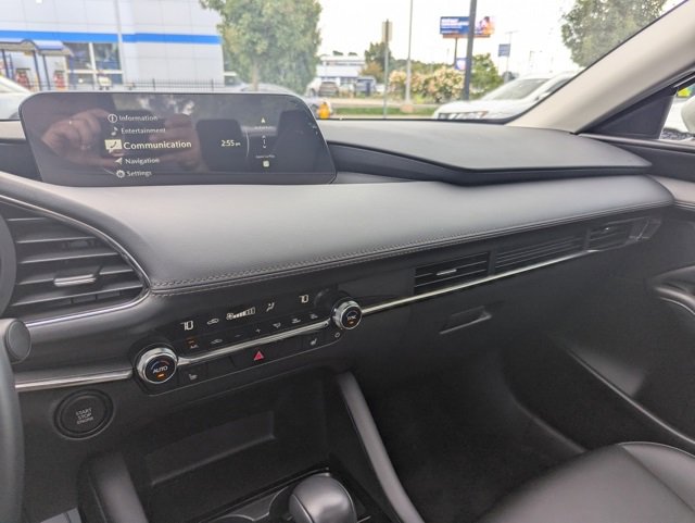 2025 Mazda Mazda3 2.5 s Preferred photo 11