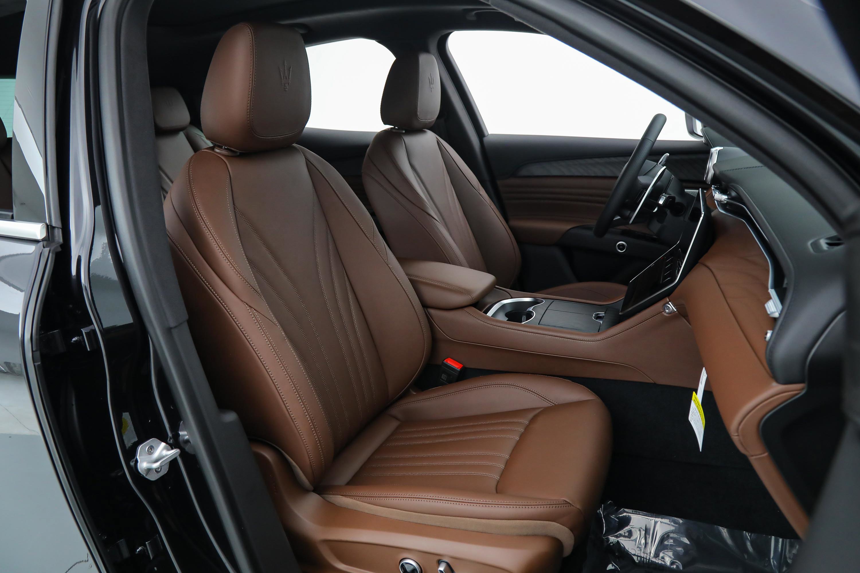 2025 Maserati Grecale photo 11