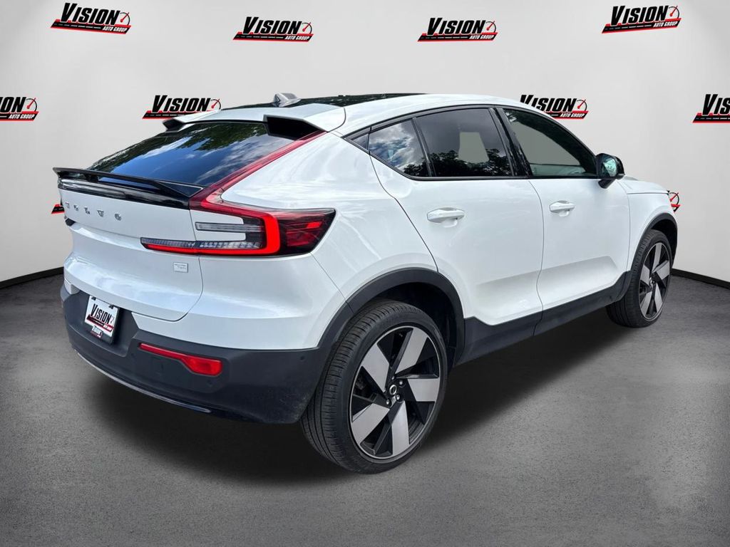 2023 Volvo C40 Recharge Ultimate photo 4