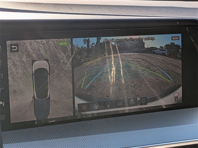 2025 Nissan Murano SL photo 13