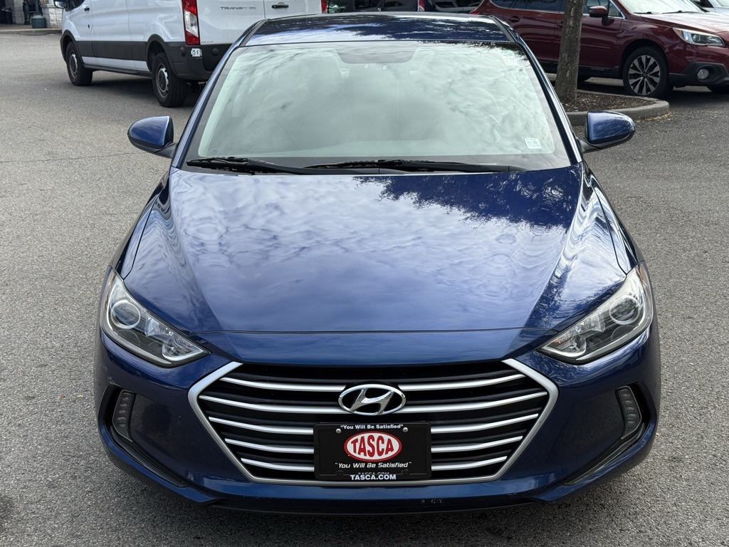 2017 Hyundai Elantra SE photo 2
