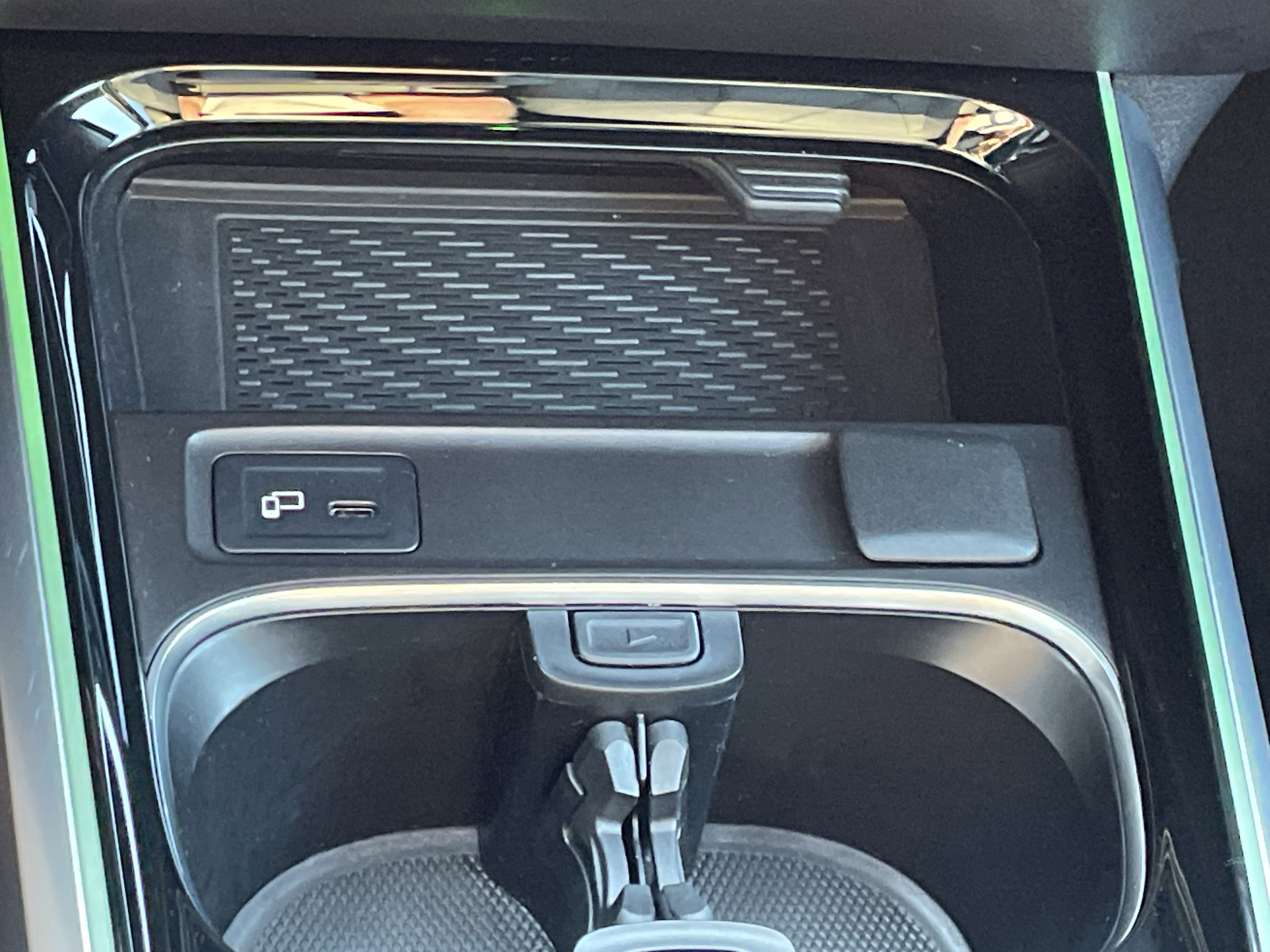 2022 Mercedes Benz GLB 250 photo 11