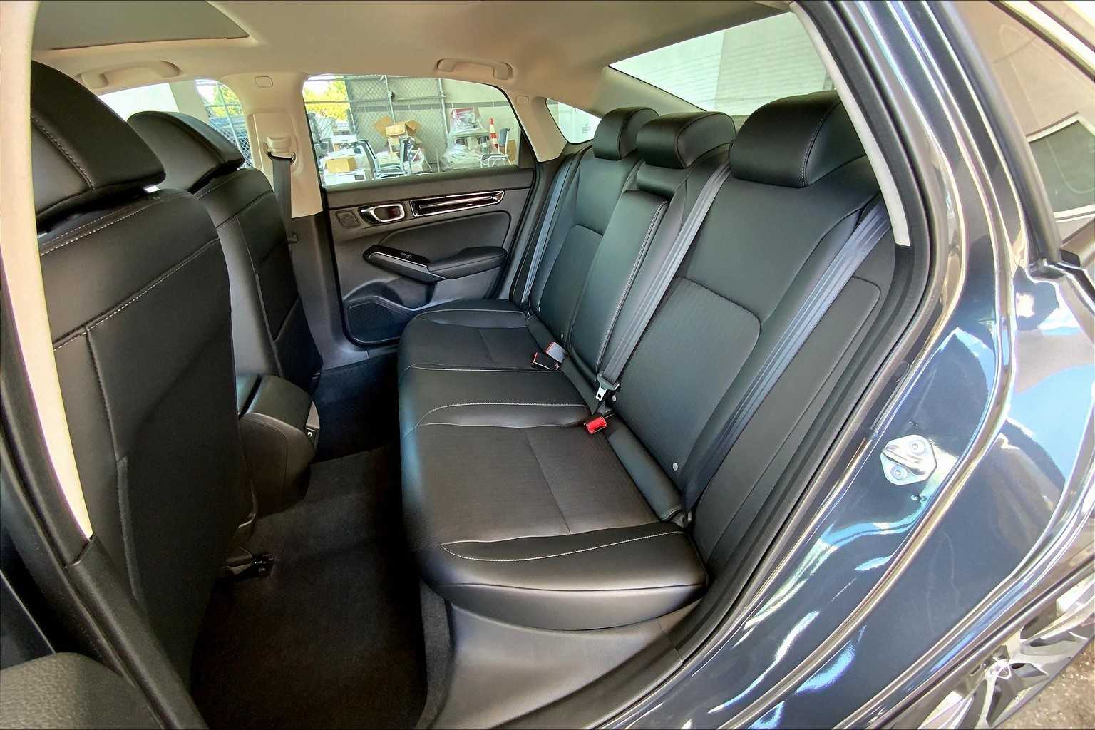 2022 Honda Civic Touring photo 19