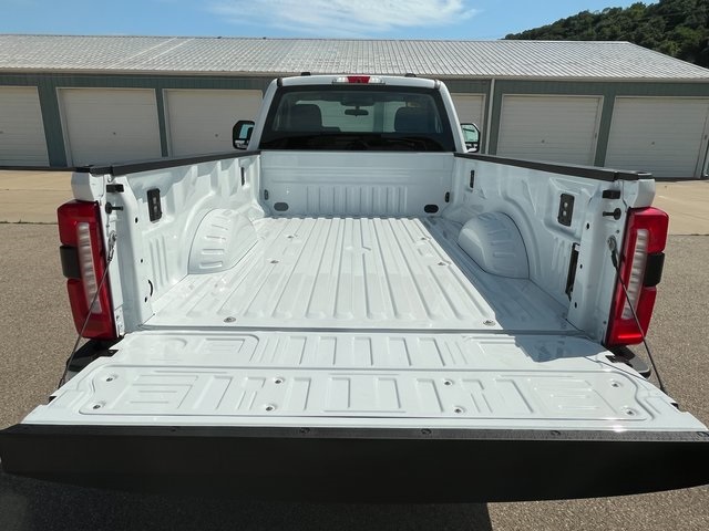 2025 Ford F-350 XL photo 8