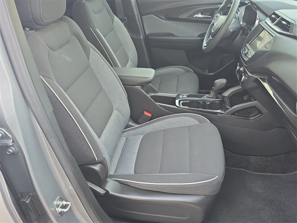 2023 Chevrolet Trailblazer LT photo 28