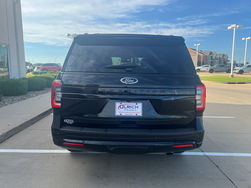 2022 Ford Expedition Limited photo 6