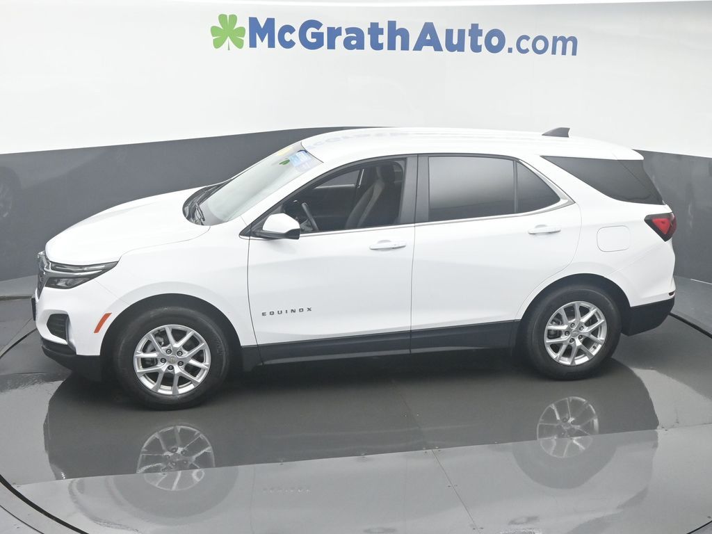 2024 Chevrolet Equinox LT photo 17