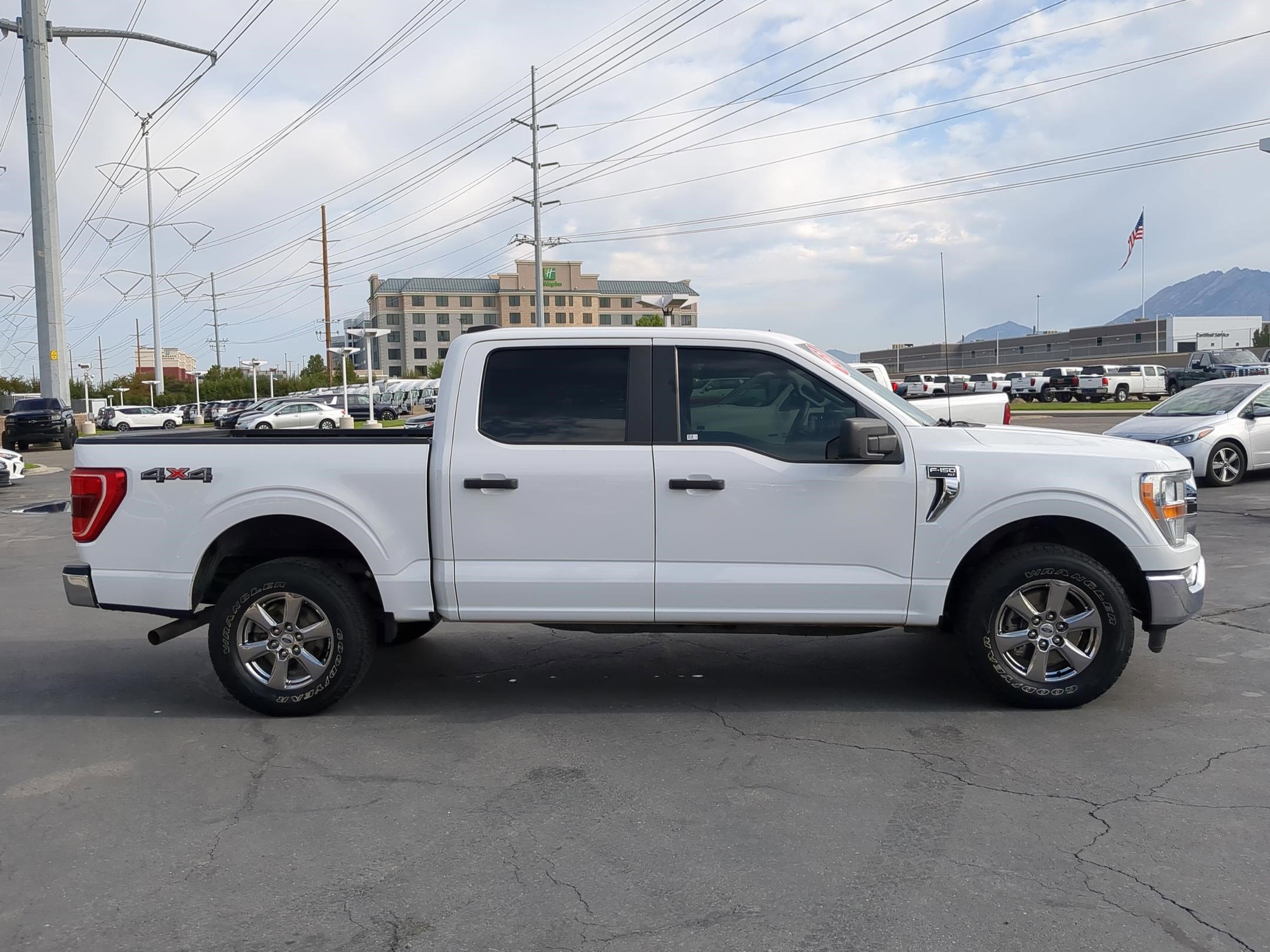 2021 Ford F-150 XLT photo 6