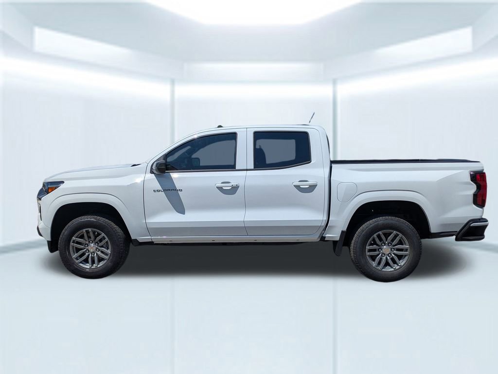2026 Chevrolet Colorado LT photo 2