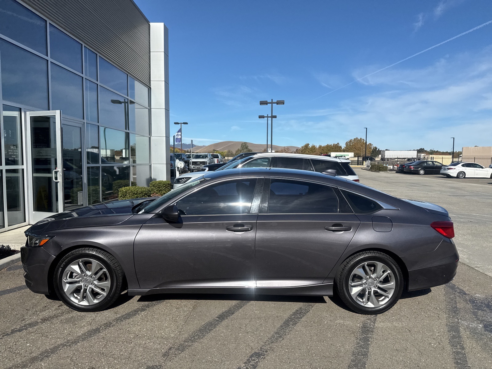 2019 Honda Accord LX photo 4