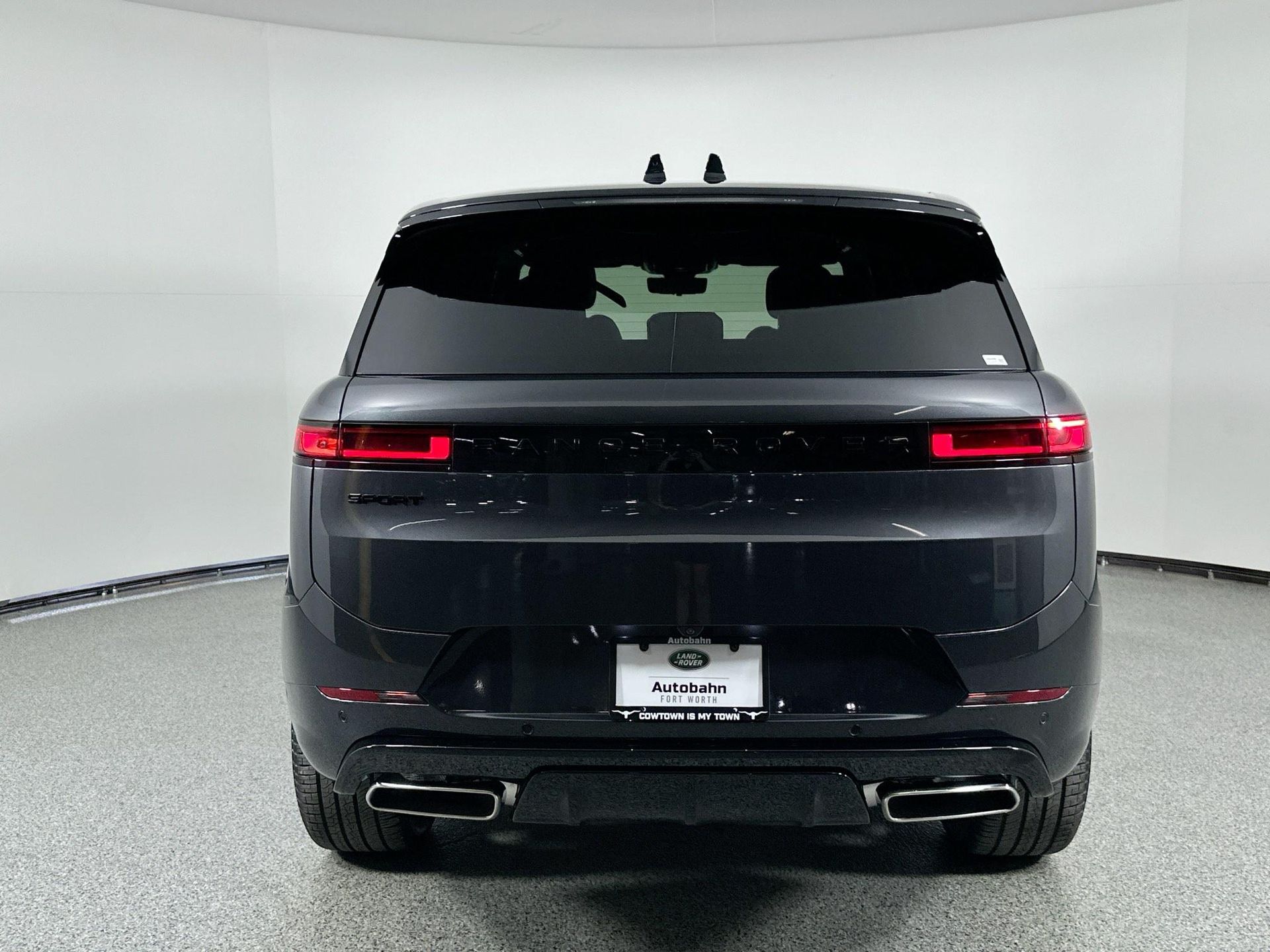 2025 Land Rover Range Rover Sport SE photo 4