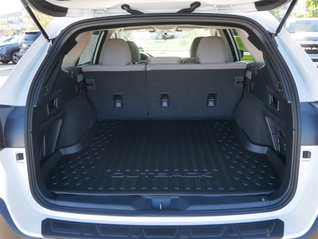 2025 Subaru Outback Premium photo 12