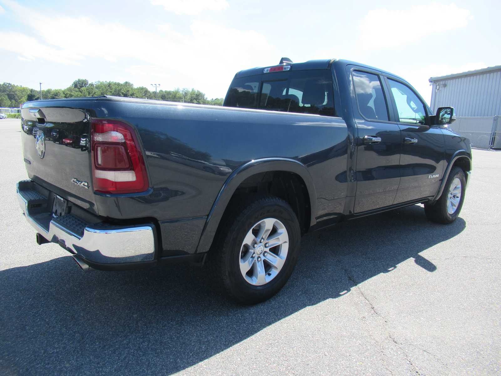 2020 Ram 1500 Laramie photo 5