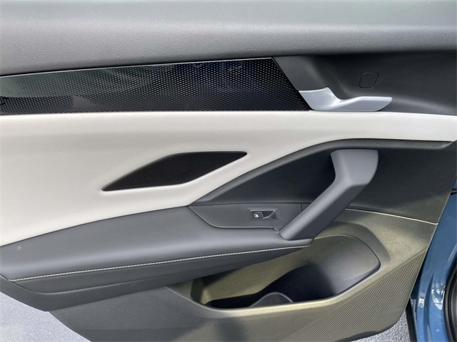 2025 Volkswagen Tiguan SE photo 10